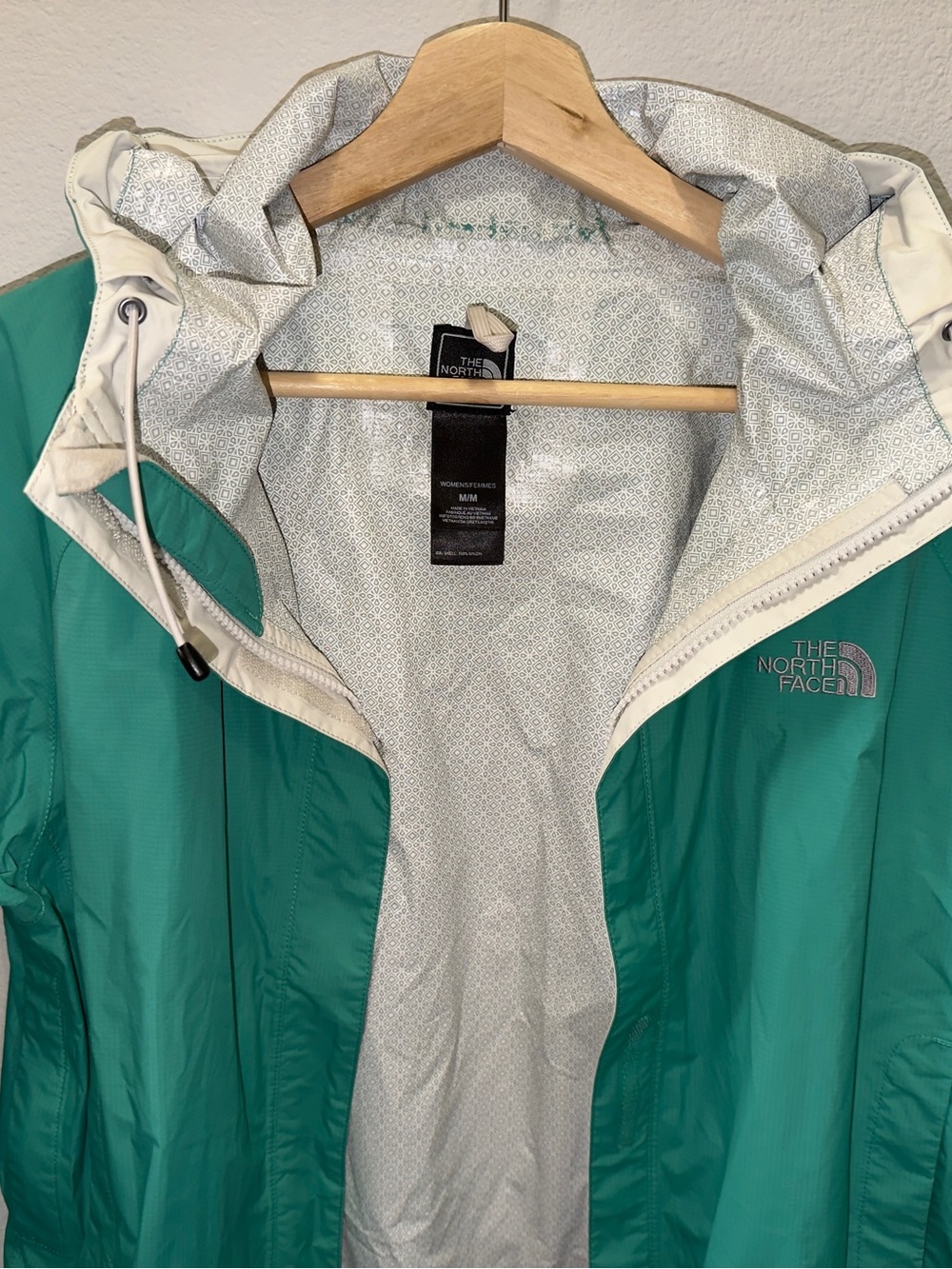 The North Face Women's Teal and White Ski Jacket with Hood